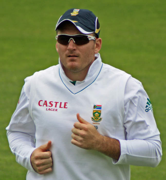 Captain (cricket):